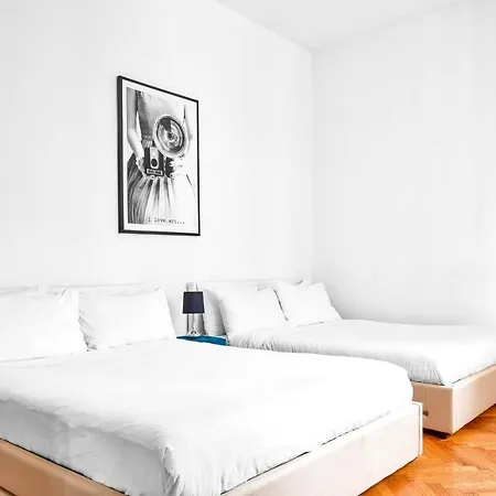 3 Bedrooms * Milan